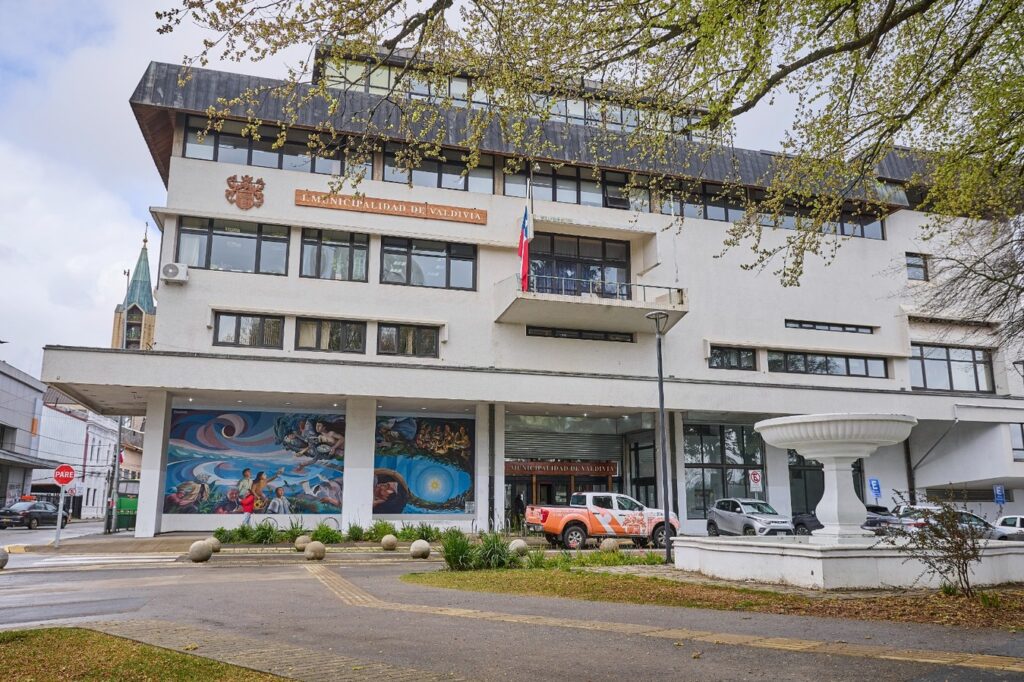 Municipalidad de Valdivia propone presupuesto de $74.000 millones para 2027 con énfasis en salud y seguridad